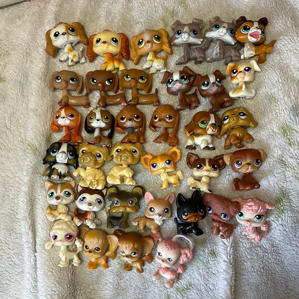 Littlest pet shop Lot 300+ pets